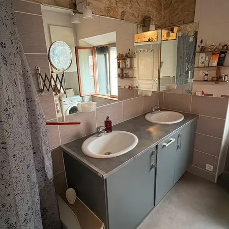 Maison rénovée de 116 m² - 3 chambres - terrain 411 m² - garage/atelier - Bethoncourt