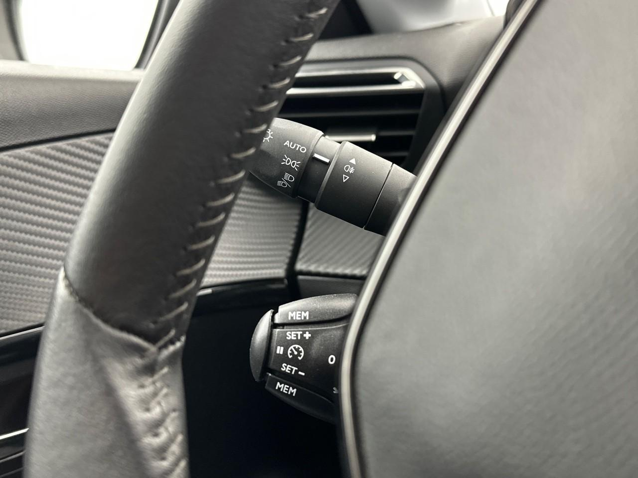 Peugeot 208 puretech 75 s&s bvm5 style — photo 19