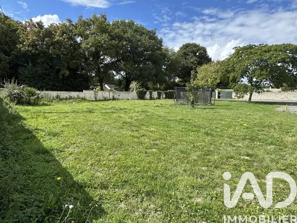 Terrain constructible 770 m²