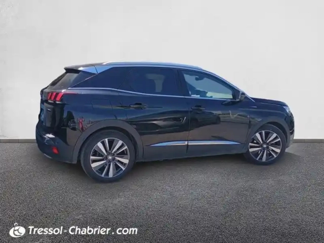 Peugeot 3008 hybrid4 300 e-eat8 gt line — photo 6