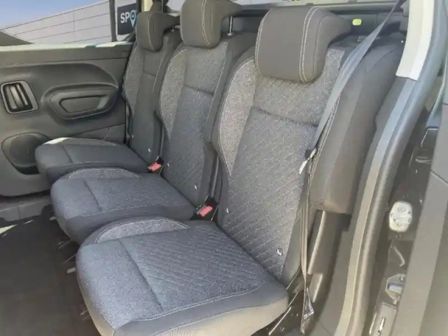 Peugeot Rifter taille m - 1.5 bluehdi 130ch s&amp;s allure eat8 5 places — photo 10