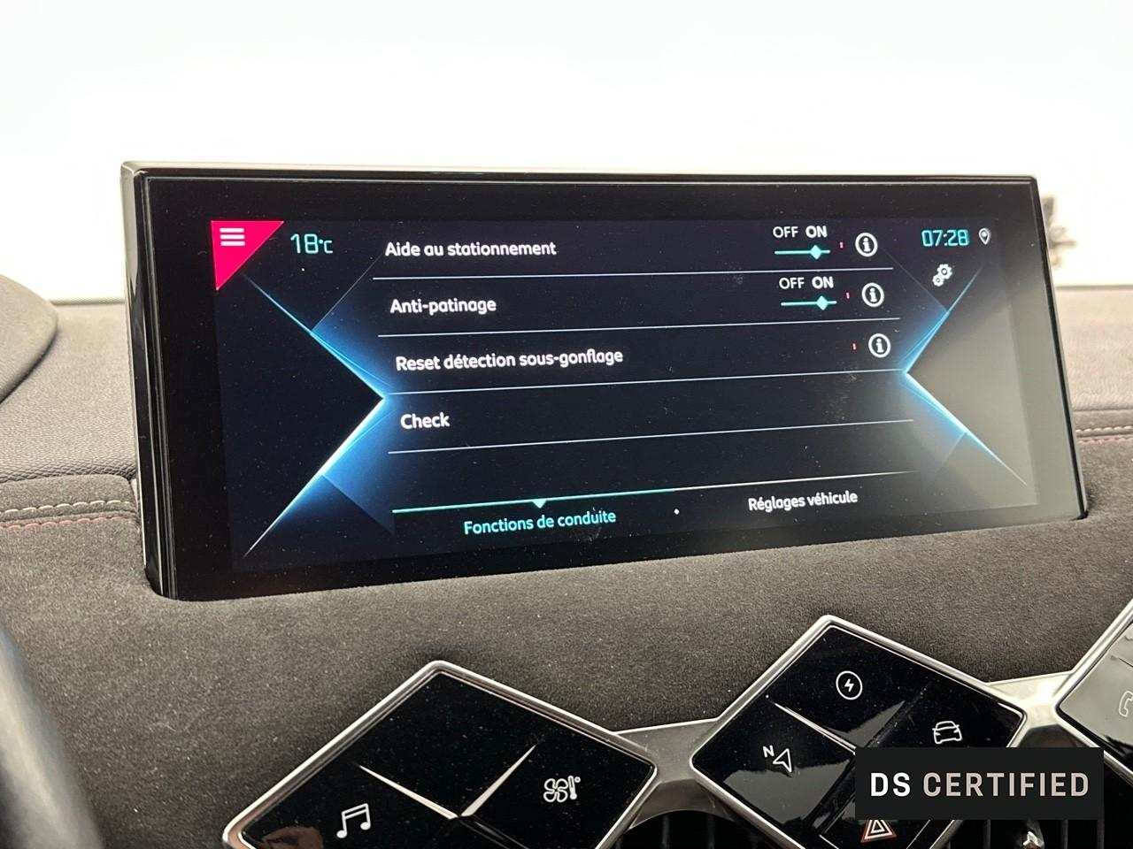 Ds Ds 3 crossback e-tense performance line+ — photo 24