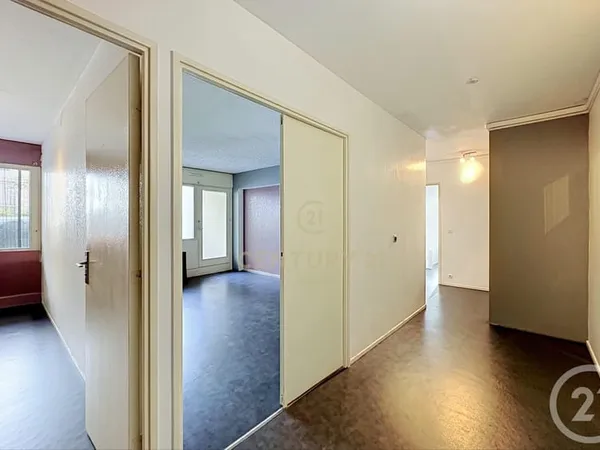 Appartement 4 pièces 80 m²