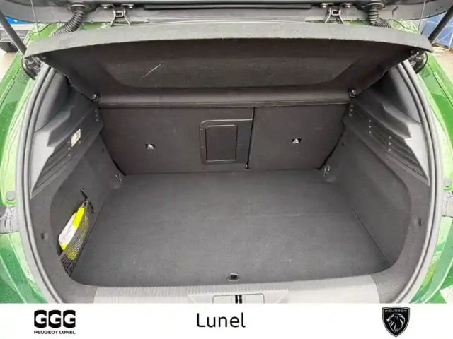 Peugeot 308 phev 180 e-eat8 — photo 6