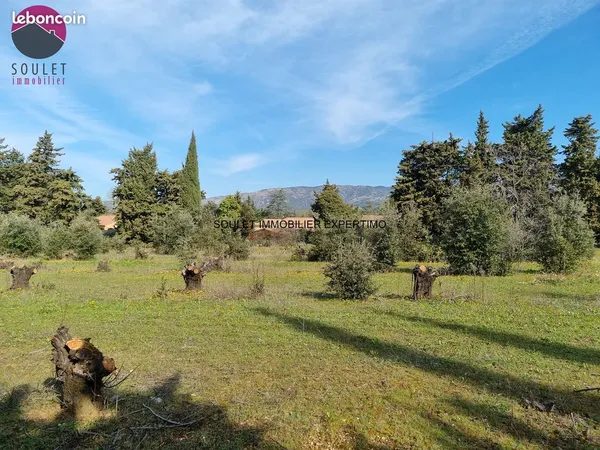 Terrain 835 m² Bédoin