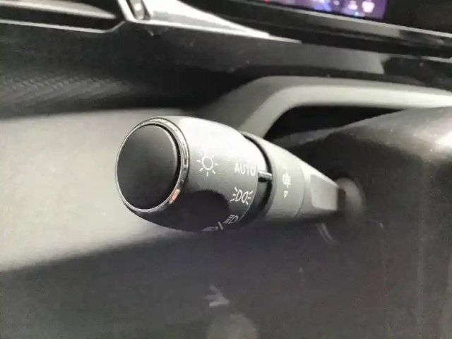Peugeot 308 puretech 130ch s&amp;s bvm6 — photo 39