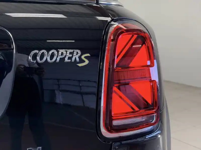 Mini Mini countryman 125 - 95 ch all4 bva6 — photo 19