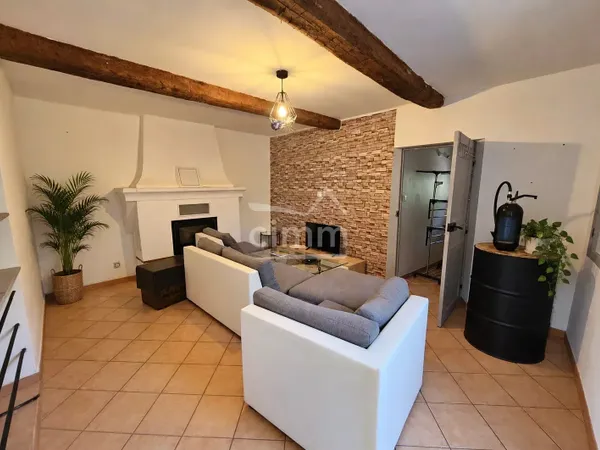 Maison Location Fontienne 4p 103m² 827€