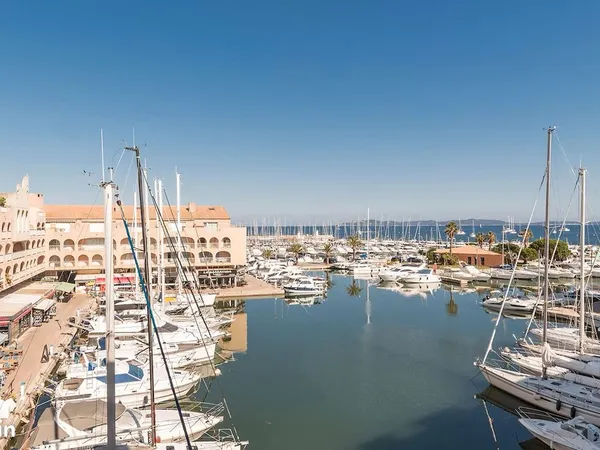Brasserie, fonds de commerce, restaurant 90 m² HYERES