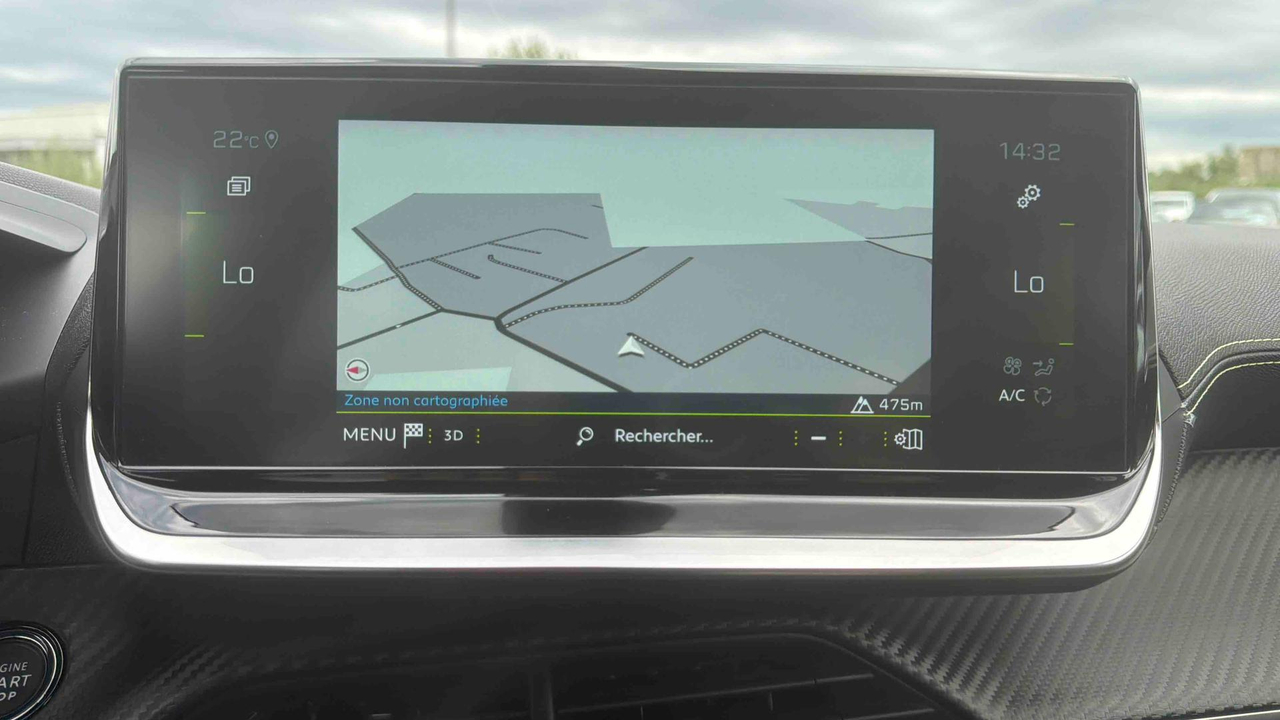 Peugeot 208 PureTech 100 S&amp;S EAT8 — photo 20