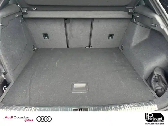 Audi Q3 45 tfsie 245 ch s tronic 6 — photo 12