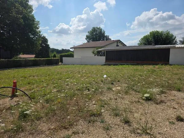 Terrain 545 m²