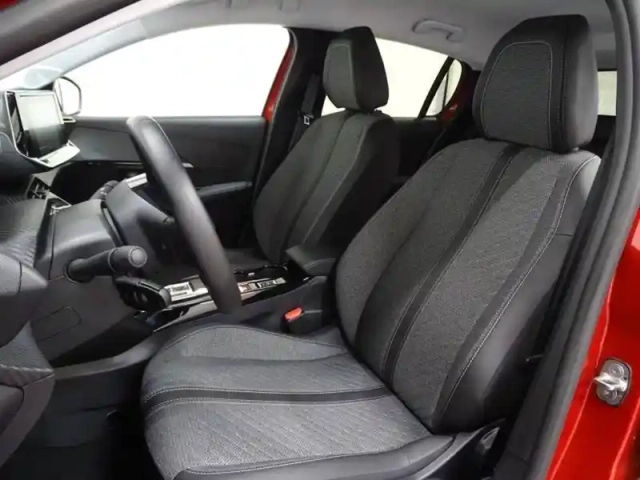 Peugeot 208 electrique 50 kwh 136ch — photo 24