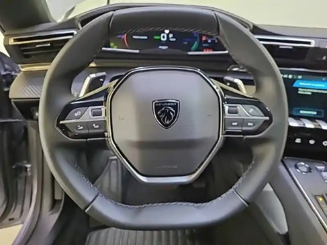 Peugeot 508 sw hybrid 180 e-eat8 — photo 20