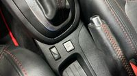 Renault Clio 1.6 T 220ch RS Trophy EDC 5p — photo 27