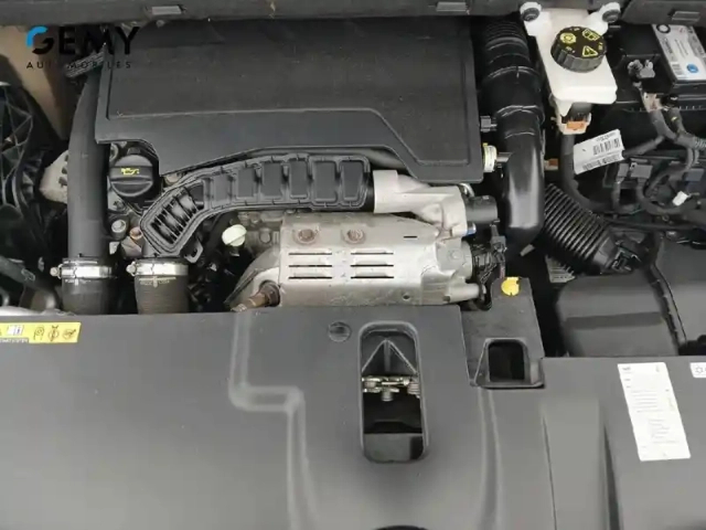 Citroën C4 grand  spacetourer puretech 130 s&amp;s eat8 — photo 12