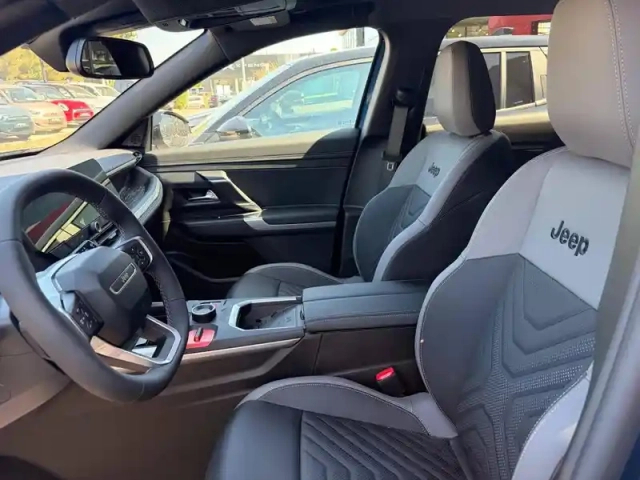 Jeep Compass 1.6 turbo t4 225ch e-hybrid plug-in summit bvr7 — photo 12