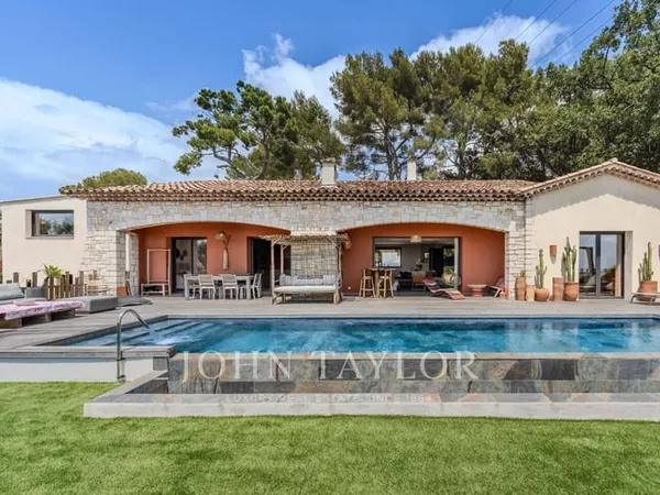 Villa 230 m²