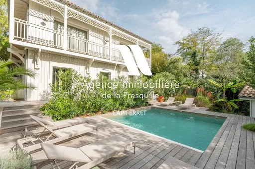 Villa 5 pièces 150 m²