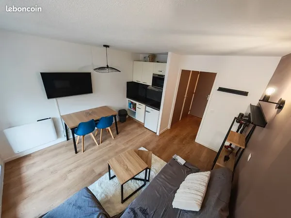 Appartement T2 de 30 m² avec terrasse et stationnement privatif