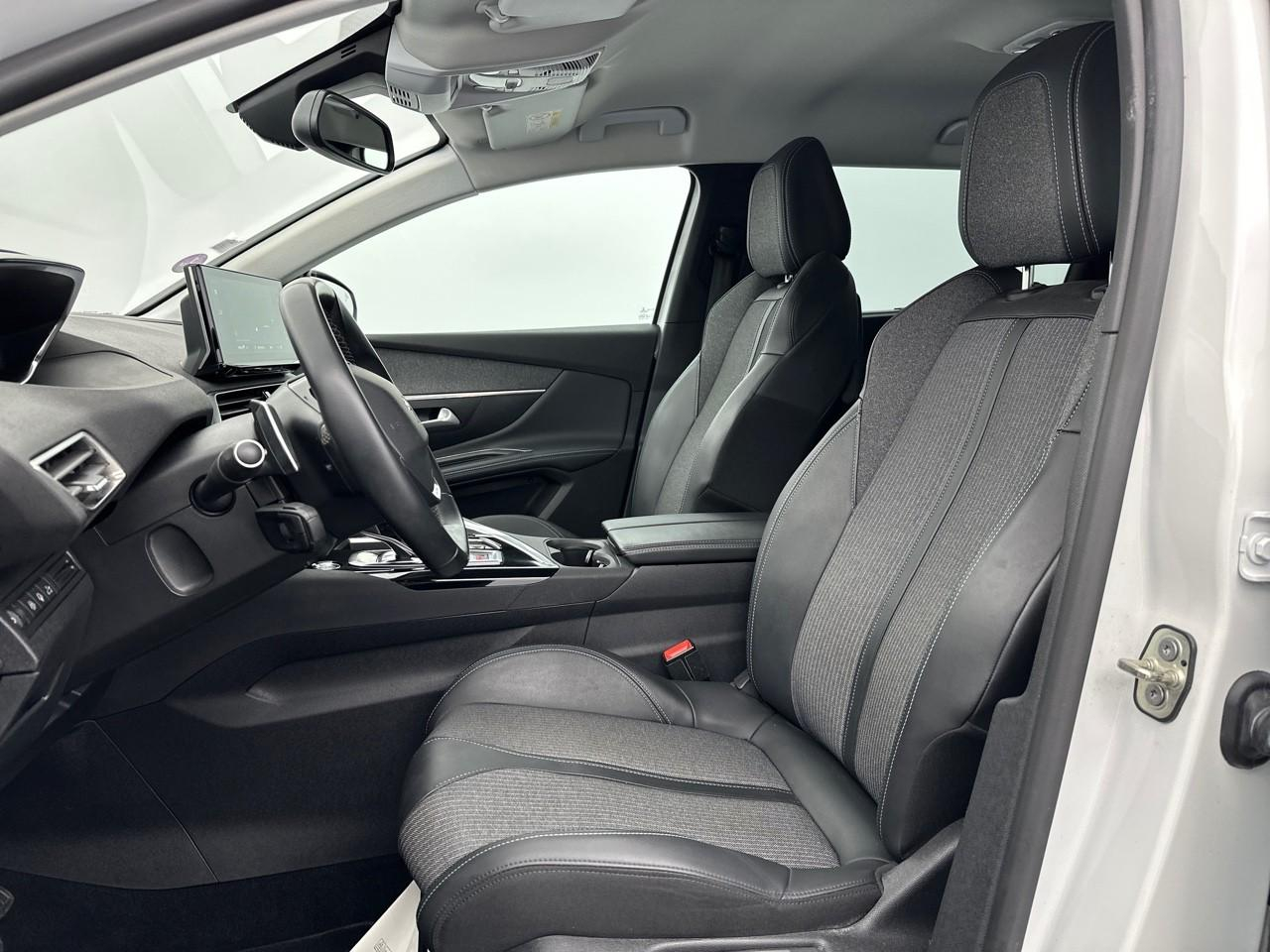 Peugeot 5008 puretech 130ch s&s eat8 allure pack — photo 9