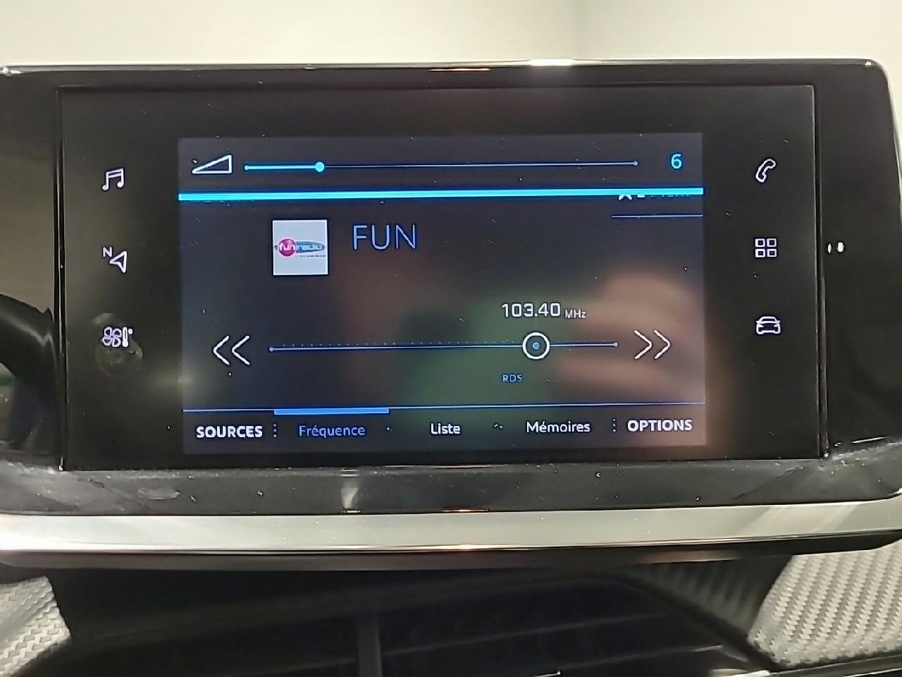 Peugeot 208 puretech 100 s&s bvm6 allure — photo 11