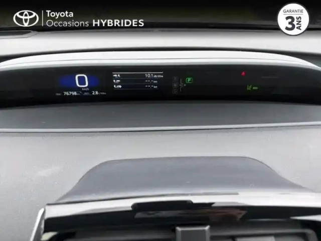 Toyota Prius rechargeable 122h dynamic pack premium mc19 — photo 14
