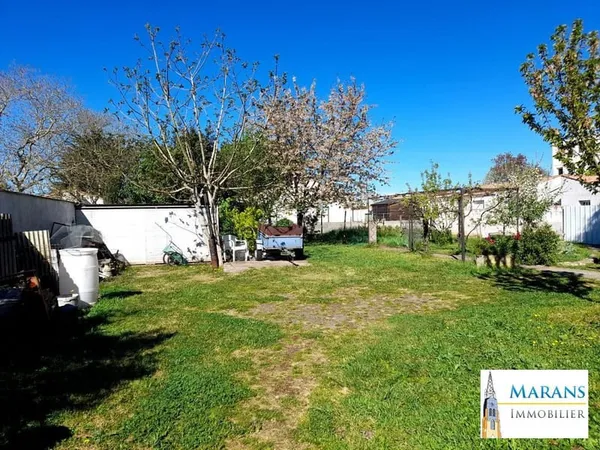 batiment sur terrain à lotir