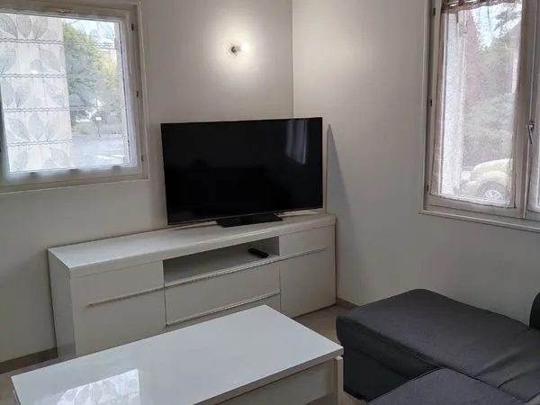 Maison Meublée T2 de 55 m² rénovée - Déols (DPE B)