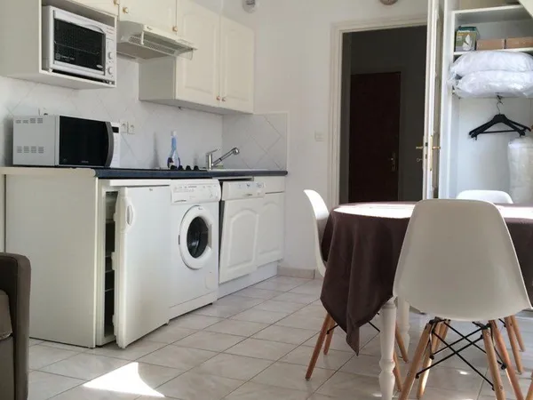 Appartement F2 avec parking aérien