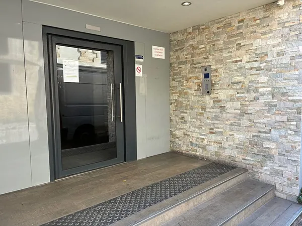 A vendre- Charmant studio lumineux à Bordeaux, quartier Sainte-Croix