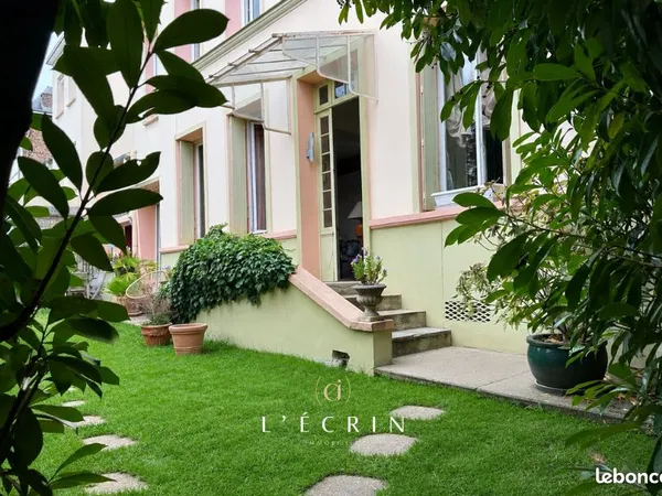 Maison 6 pièces 130 m²