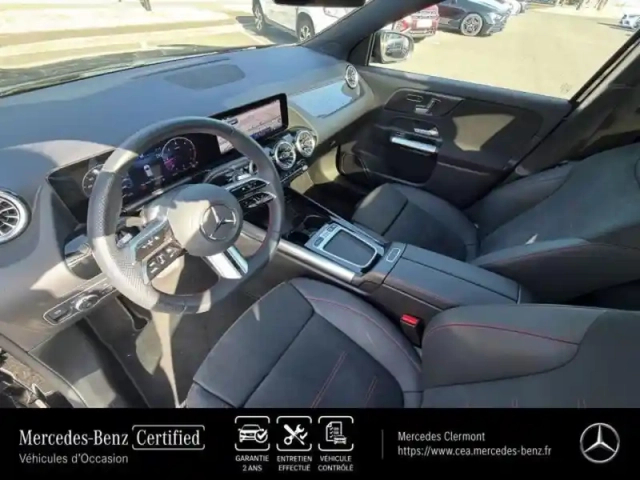 Mercedes Gla 180 d 116ch amg line 8g-dct — photo 13
