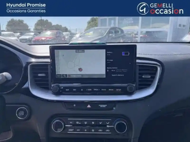 Kia Xceed 1.6 gdi 105ch + plug-in 60.5ch premium dct6 — photo 9