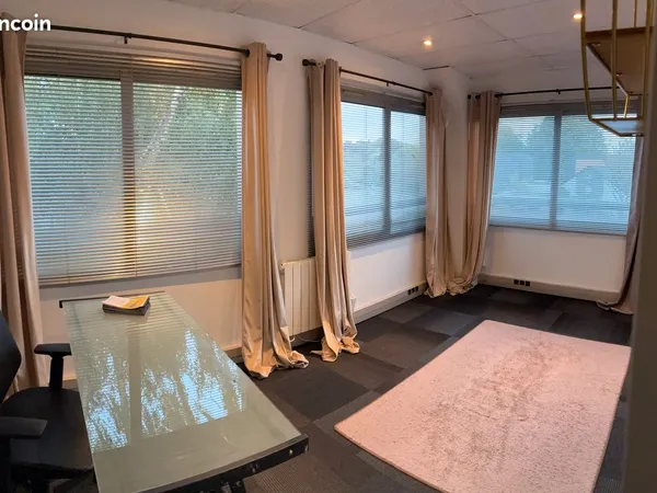 Local 13m² à louer - BOIS GUILLAUME - Direct propriétaire