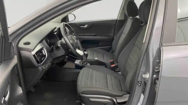 Kia Stonic 1.0 t-gdi 100 ch bvm6 — photo 15