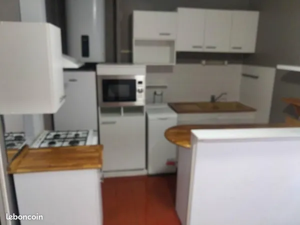 Poitiers loue Appartement 2 pièces 33 M2