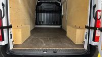 Renault Master F3500 L3H2 2.3 Blue dCi 135ch Confort Euro6 — photo 9