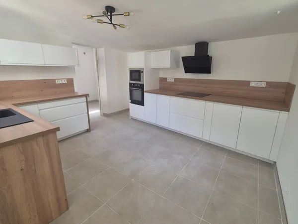 Maison 3 pièces 94 m²