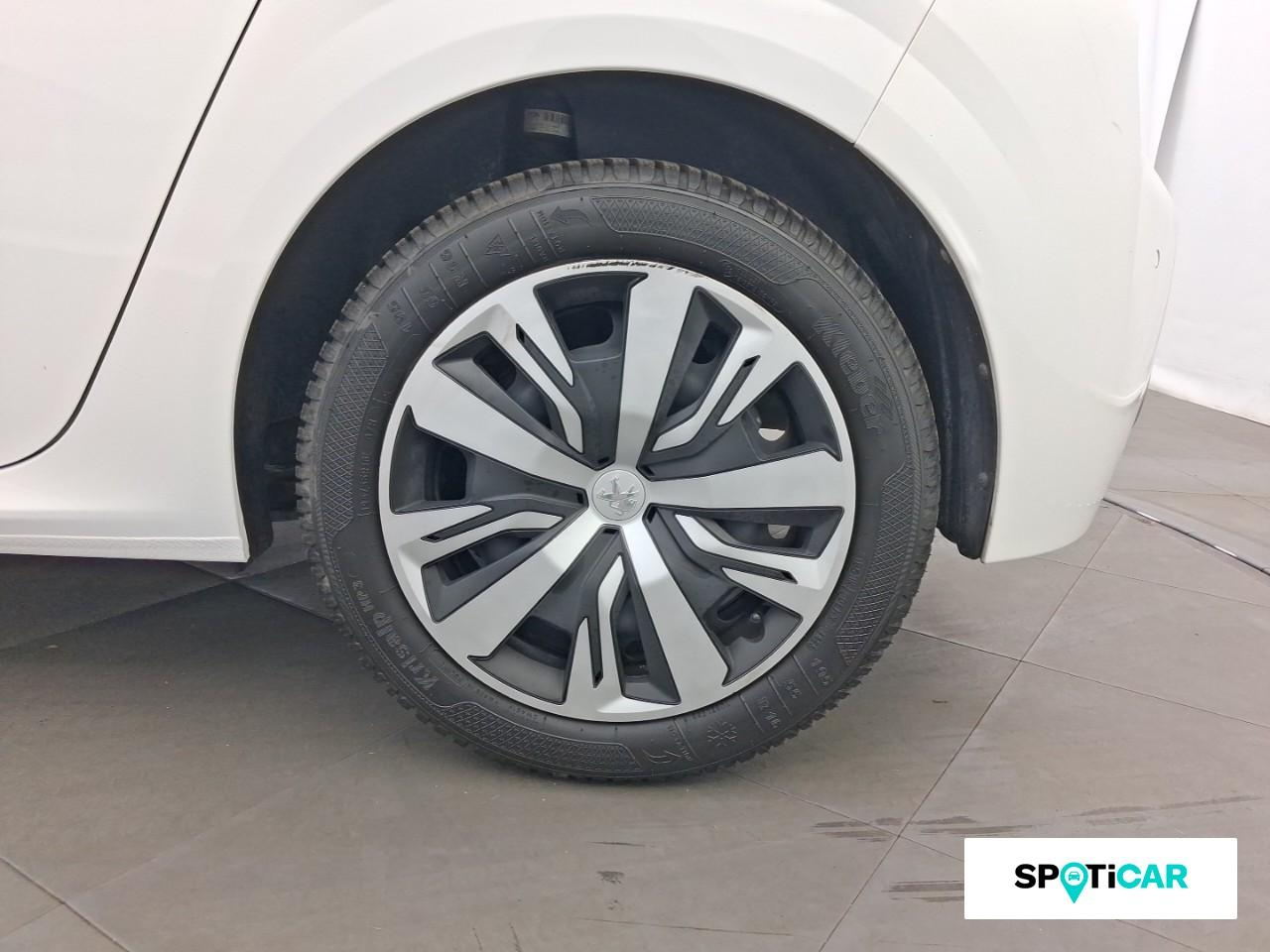 Peugeot 208 1.2 puretech 100ch s&s active business — photo 11