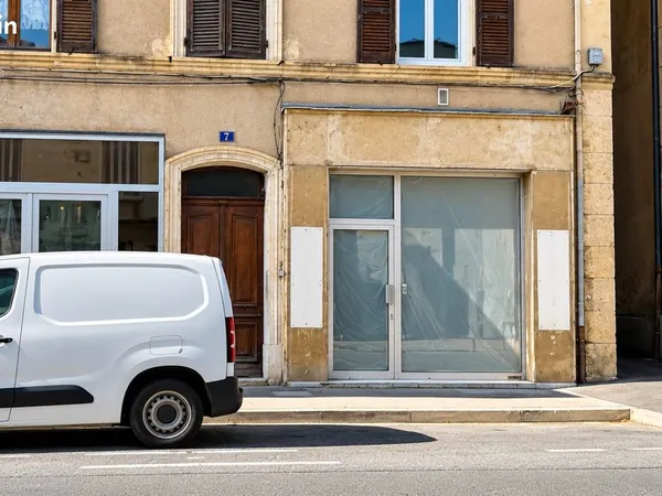 Local commercial de 43 m² en centre ville