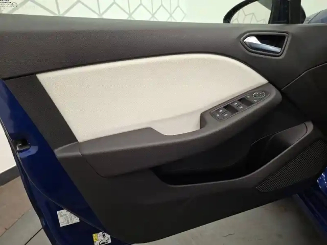 Renault Clio tce 90 — photo 23