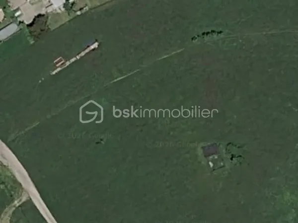 Terrain 166 m²