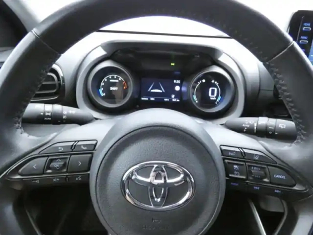 Toyota Yaris 120 vvt-i design — photo 14