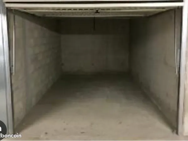 Garage à louer