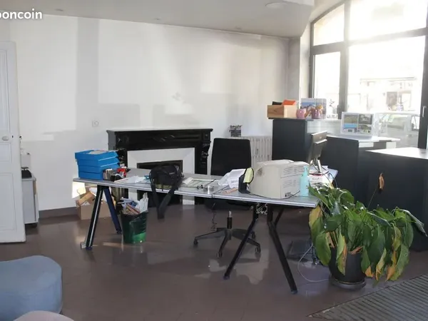 Local-bureaux a louer