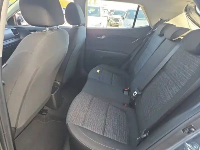 Kia Stonic 1.0 t-gdi 100 ch dct7 — photo 72