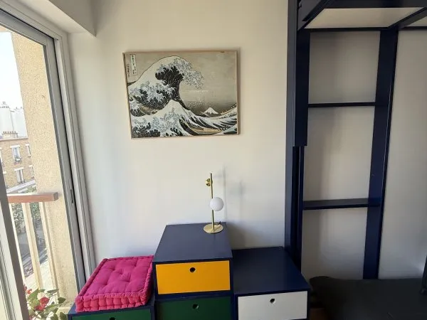 Chambre 10m avec salle douche privative (non attenante) accès à la cuisine et au salon