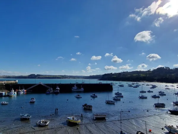 A vendre Bretagne- Finistère sud- Douarnenez-Immeuble à rénover vue mer