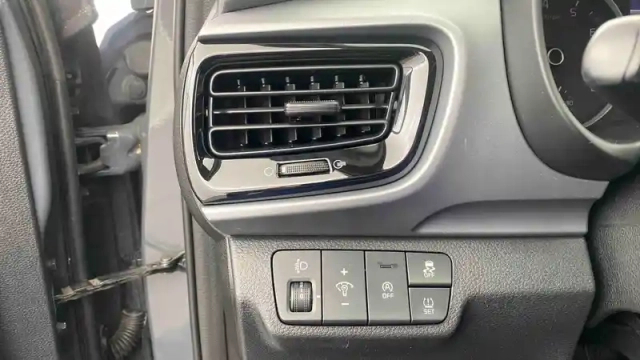 Kia Stonic 1.0 t-gdi 120 ch mhev ibvm6 — photo 24